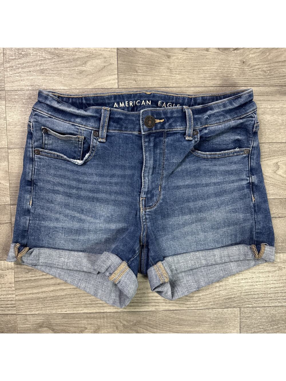 American Eagle Midi Denim Jean Shorts Cuffed Medium Wash sz 8